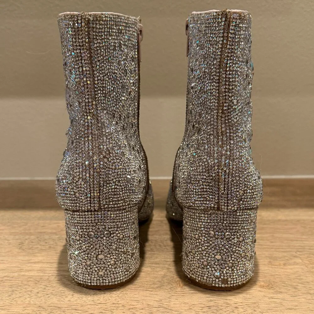 Betsey Johnson Silver Metallic Kyla Ankle Boots Size 9.5 GUC - Picture 7 of 7